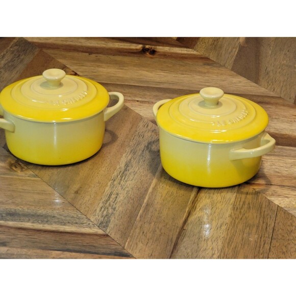 Le Creuset Stoneware Baking Mini Cocotte Ramekin 8oz Sunflower Yellow Set of 2 - Picture 2 of 4